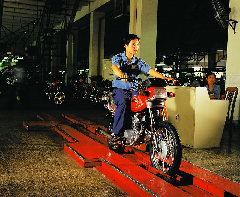 他靠5000块起家,他靠50000块钱起家