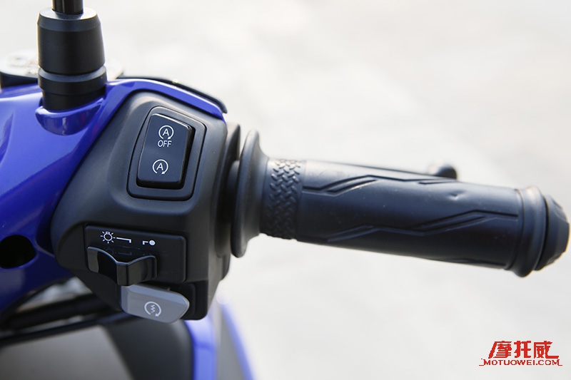 nvx155雅马哈踏板,雅马哈nvx155试驾