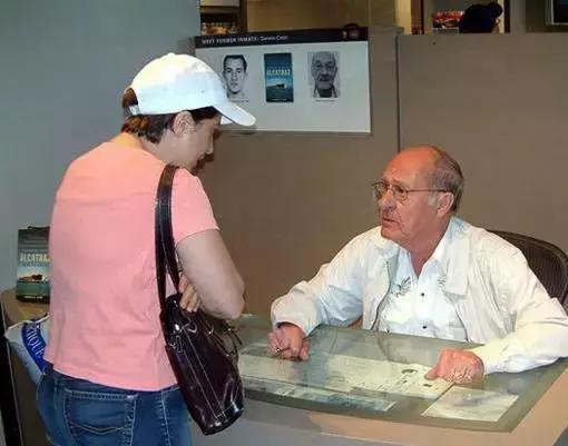 电影一座神奇的监狱,一个监狱在一个岛上电影