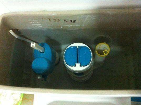 马桶有哗啦啦响声怎么回事,马桶上水慢原因及解决方法