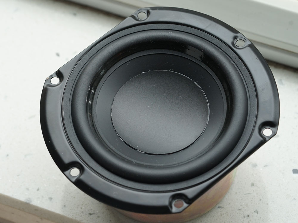 新家客厅又一选择！瑞士手工制造Piega全金属家庭影院解密