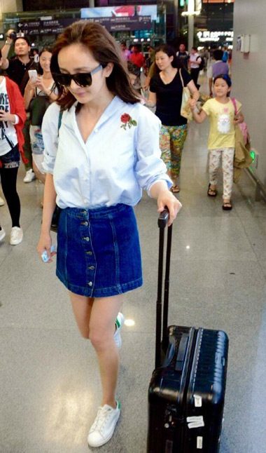 杨幂唐嫣黑白西装,杨幂唐嫣的搭配你也能get