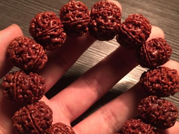 金刚菩提子新入手开裂,金刚菩提手串开裂怎么办