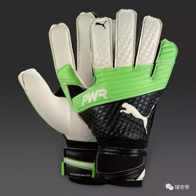 为什么布冯的手套有黑胶布缠绕？这事儿得问欧足联