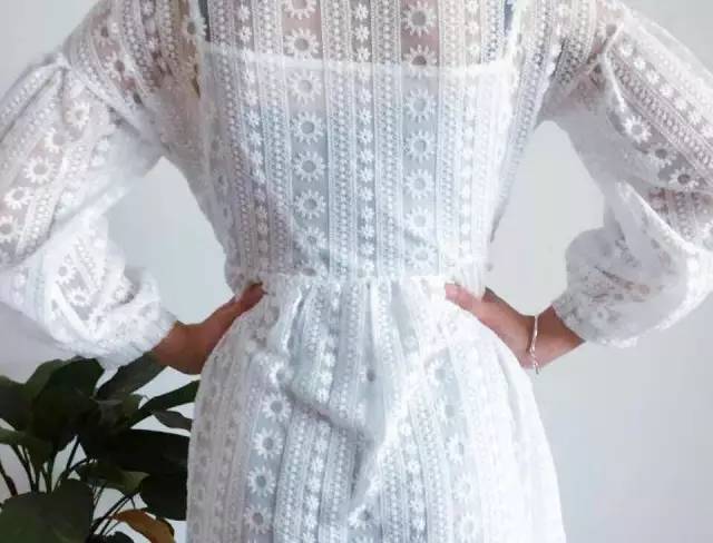 每天坚持两个动作有效瘦腰,怎样快速让腰瘦十厘米