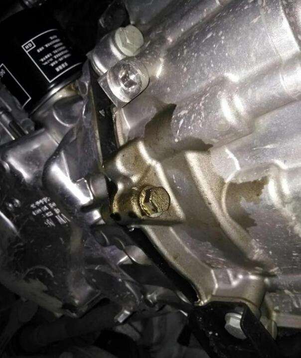 大众车通病烧机油漏油,大众车烧机油漏油