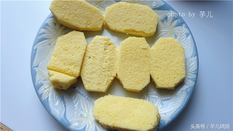 芒果慕斯星空淋面,芒果葡萄淋面慕斯蛋糕做法