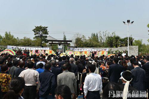 各界人士送行,各界人士送别袁隆平