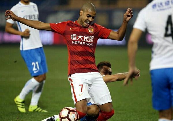 2019恒大对富力,回顾恒大犯过哪些致命的错误