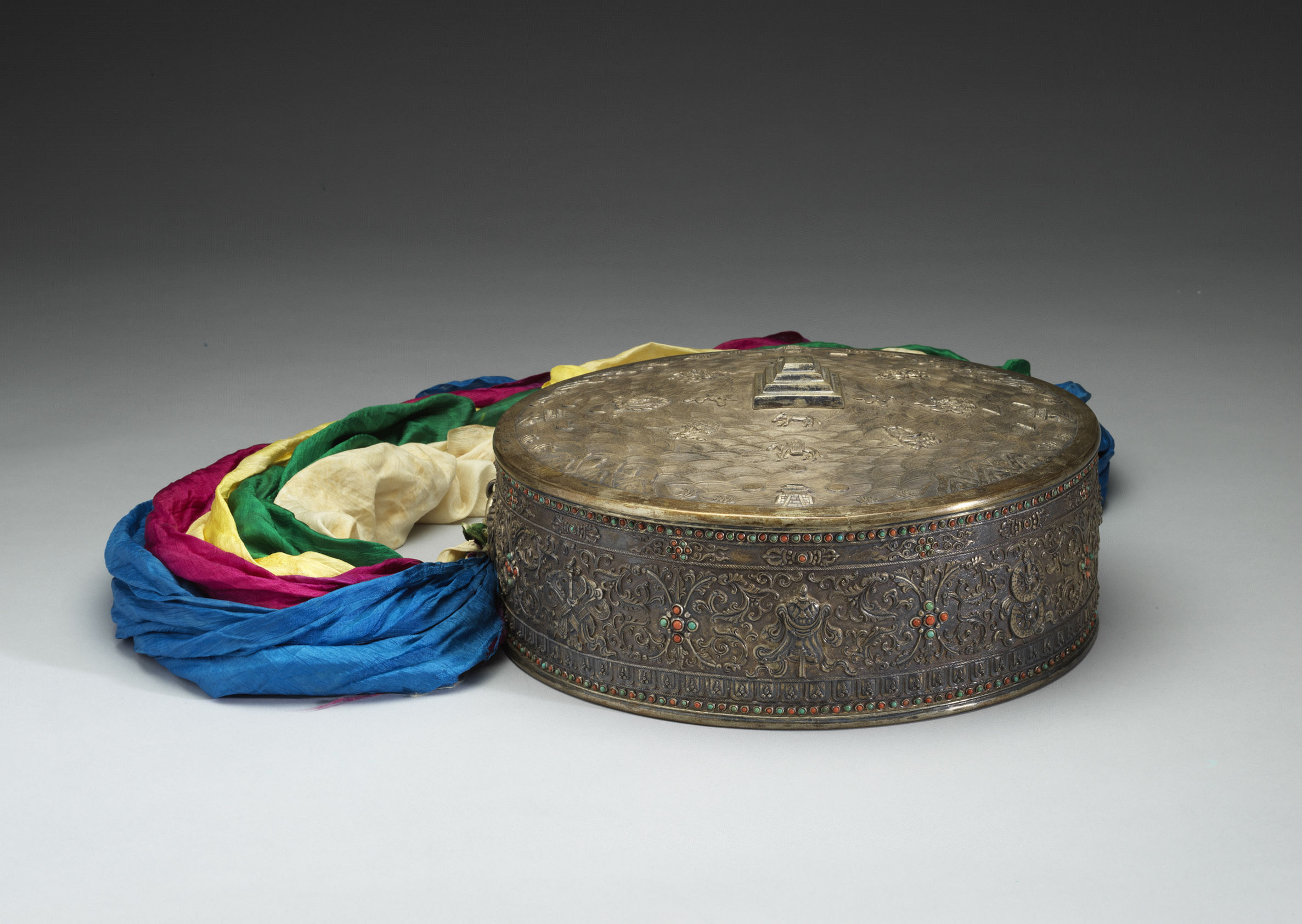 “贵贵琳琅-游牧人”台北故宫院藏清代蒙回藏金银器展