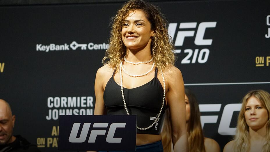 ufc鏍兼枟濂冲瓙鍏ㄧ▼,ufc鏍兼枟濂冲瓙