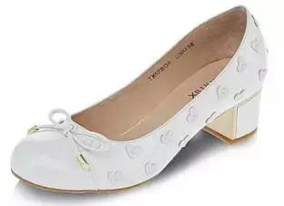 这五款经典潮鞋值得拥有,年度热门休闲鞋款有哪些