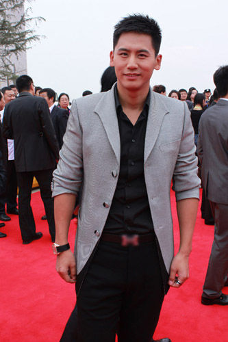 非科班出身从事影视行业,秋瓷炫与二叔于晓光