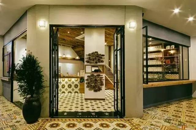 这座藏在旧城区菜市场里的“百货”,装满了老厦门的味道!