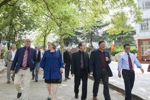 九江三中举办第53届教工运动会,九江市三中动员大会