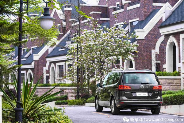 夏朗六座版座位能放平吗,夏朗6座第三排座椅