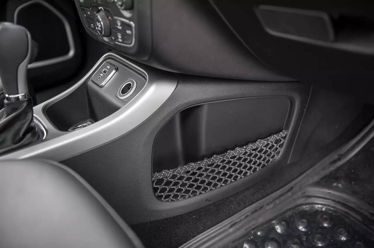 指南者广汽菲克导航,广汽菲克吉普指南者装哪种导航好