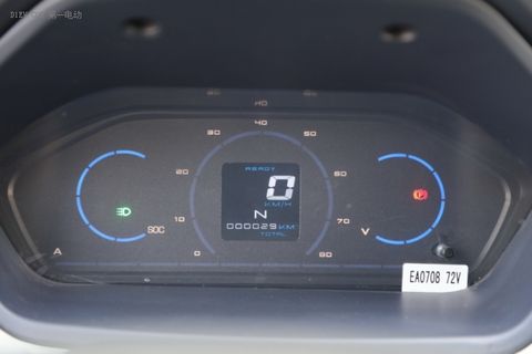 雷丁d80锂电版四轮车评价,雷丁d80高配电动车蓝色图片