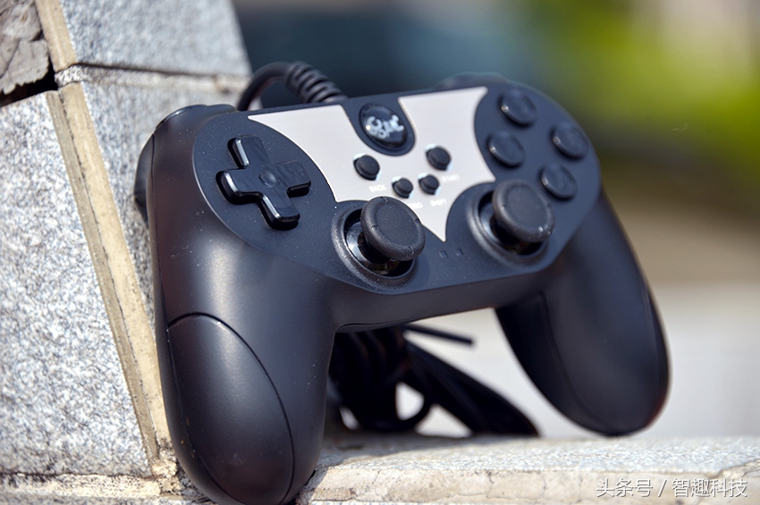 游戏手柄北通蝙蝠3s老款,北通蝙蝠3手柄怎么玩