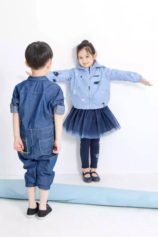 青岛万象城马拉丁店,青岛万象城妈妈带着小朋友