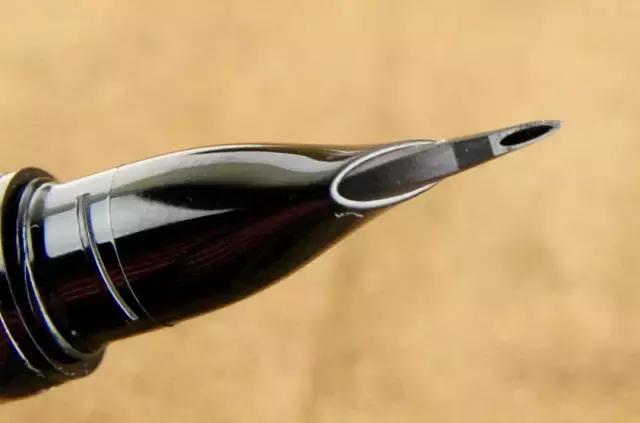 专治手残党眼线辅助器,真正好用不晕妆的眼线笔