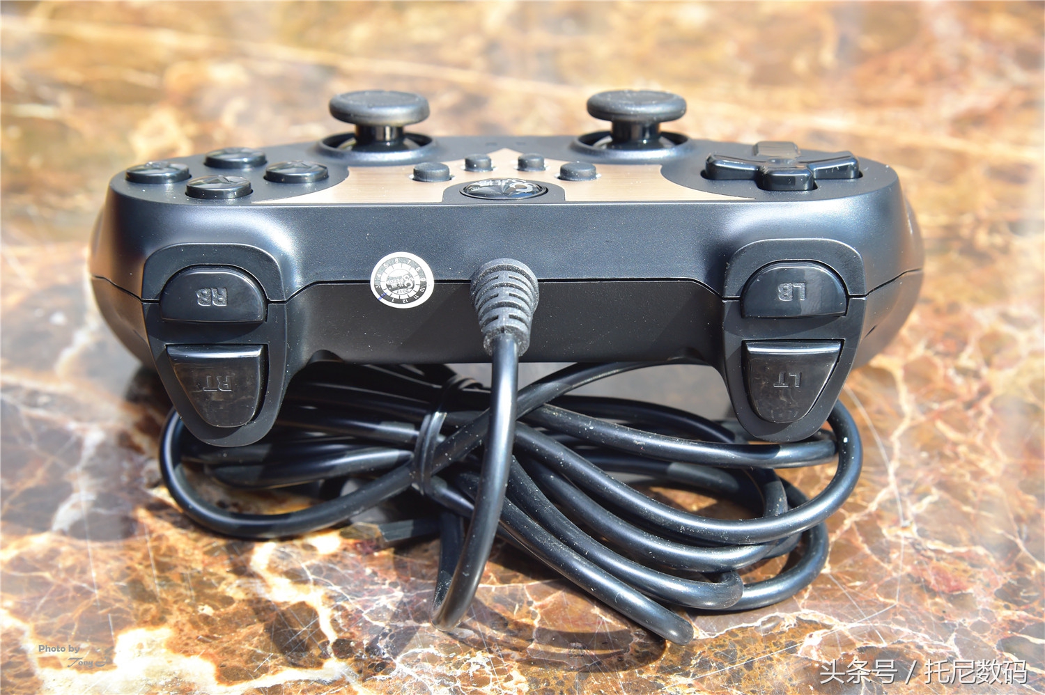 北通蝙蝠3e手柄打吃鸡体验,北通蝙蝠3s蓝牙手柄