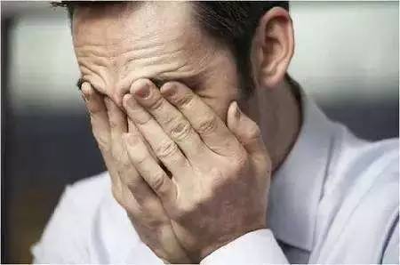 眼睛干涩有异物感是什么病,眼睛干涩迎风流泪属于什么病