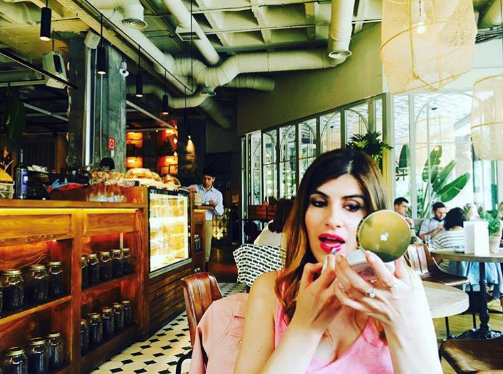 选择越来越多，可化妆包里总是少不了一款气垫粉底