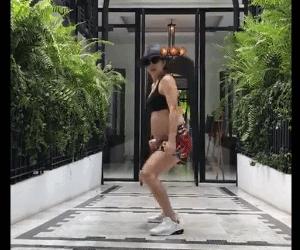 郭晶晶产后动作灵活,郭晶晶第一胎怀孕有什么反应