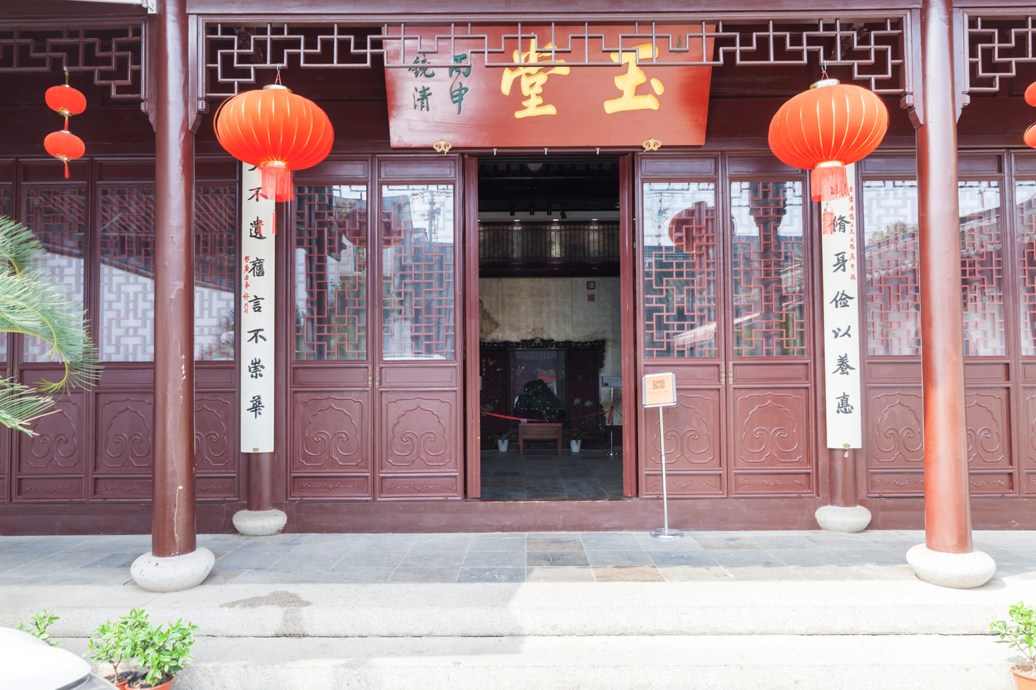 和田玉籽料吊坠怎么辨别真假,和田玉籽料鉴别最简单方法