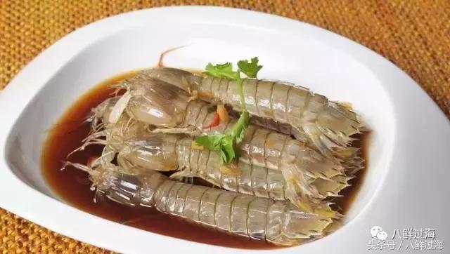 比手臂还粗的皮皮虾你吃过了吗,比手臂还大的皮皮虾吃起来超过瘾