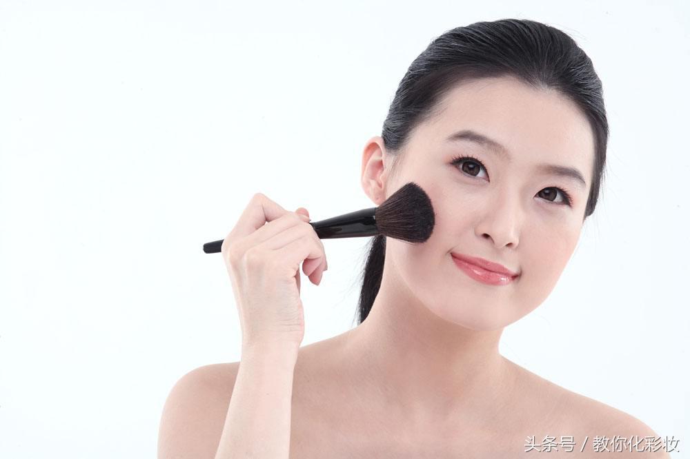 春季皮肤干燥起皮怎么补水最快,春季肌肤干燥用什么补水