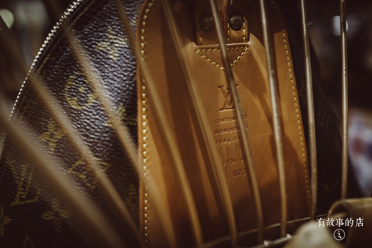 lv古董旅行箱,古董lv旅行箱