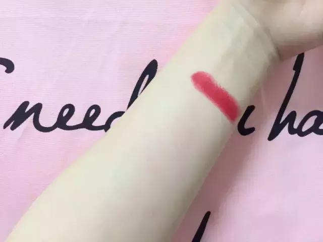 到底该怎么涂口红,到底要怎样涂口红