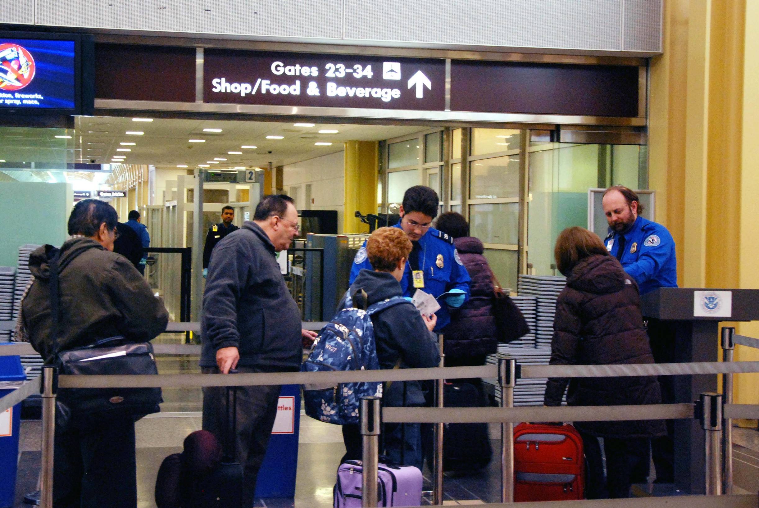 美国安检国际包裹不规范,美国安检新规即将实施