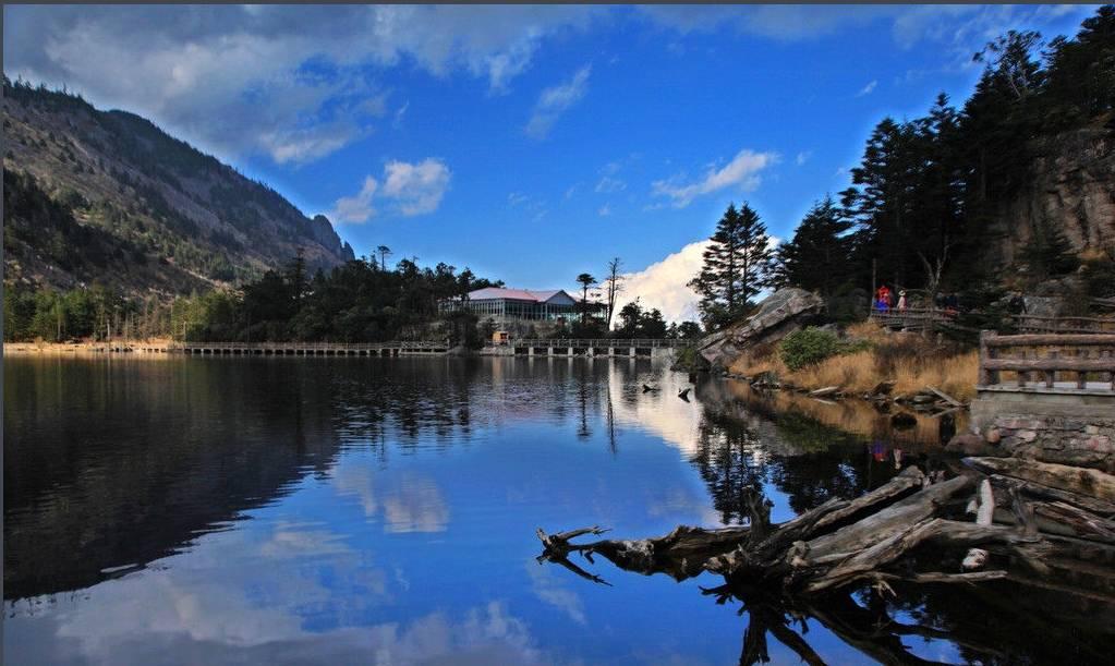 云南隔壁的一个苗族县城,来云南一定要去感受一下民族风情