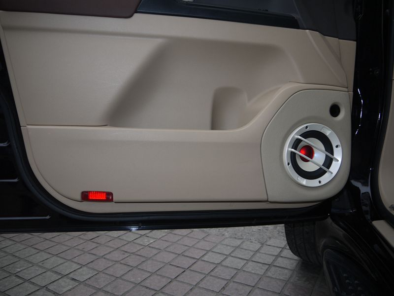 必伟红心SunriseIII系列偏轴心喇叭美观与科技并存