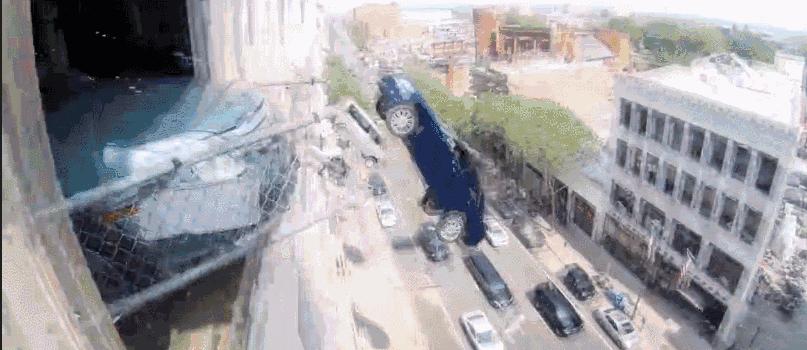 这不是特效，《速8》毁掉了400辆车包括三辆*博兰**基尼