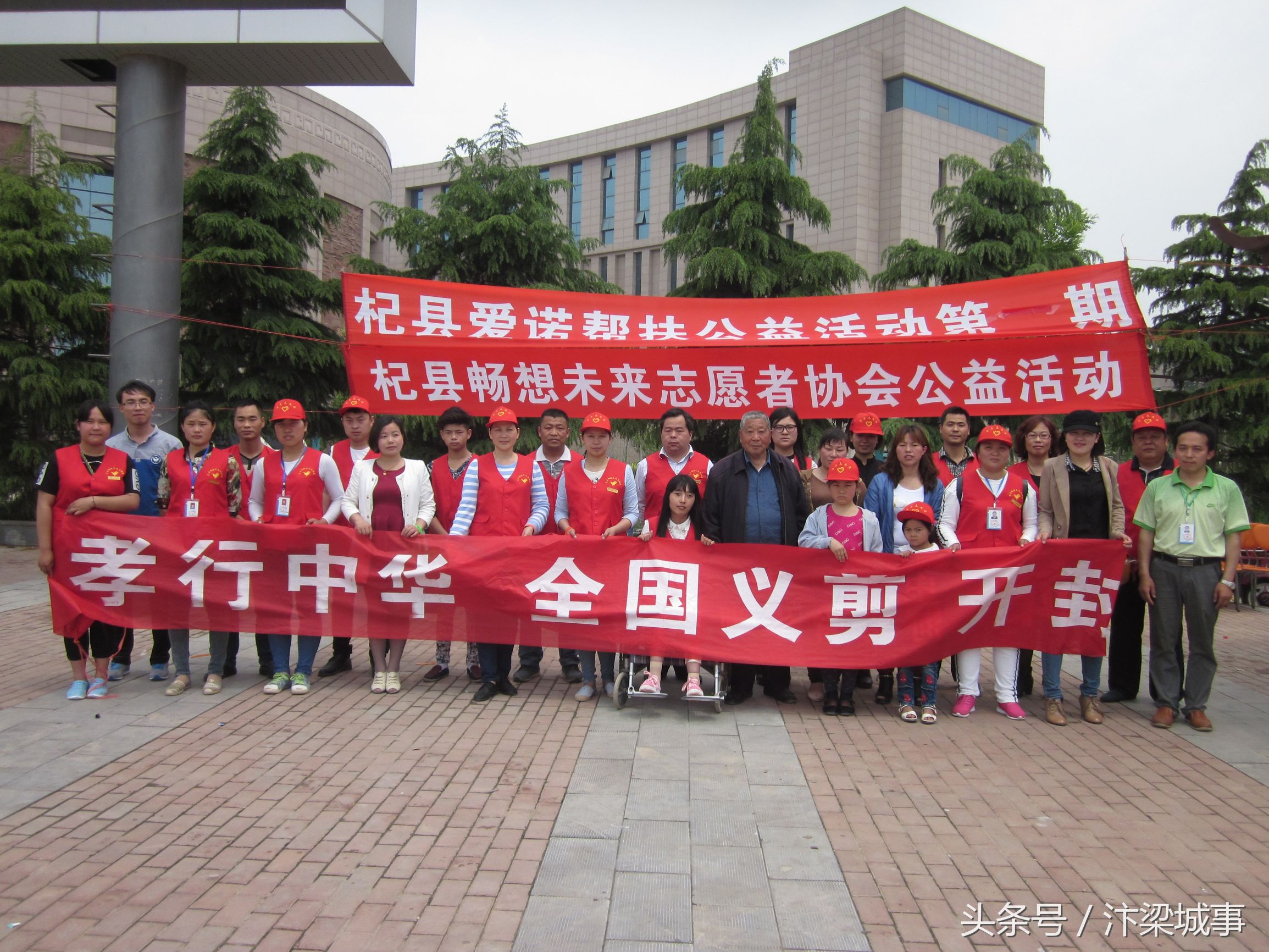 开封“最美修脚师”王辉：正能量的传递者