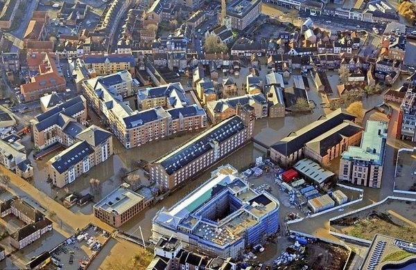 lancaster大学,lancaster品牌怎么样