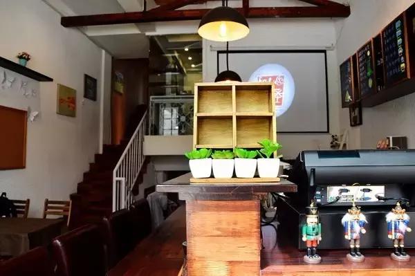 银川适合情侣去的咖啡馆,银川十大情侣约会餐厅