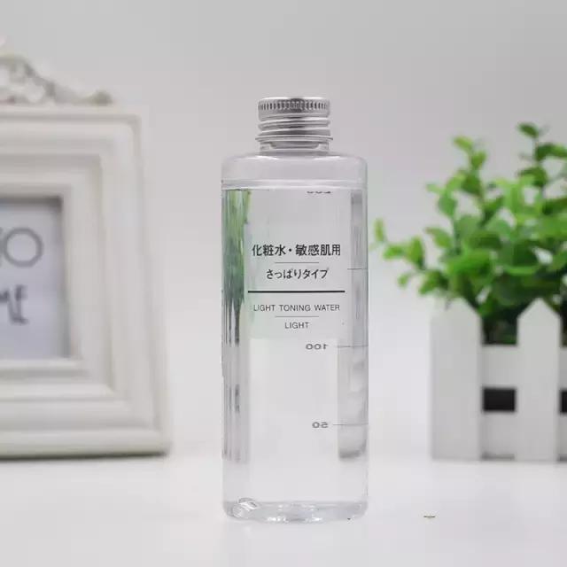 十大好用化妆水,世界上第一化妆水