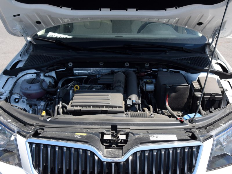 斯柯达明锐2009款1.4tsi双离合,斯柯达新明锐三厢车