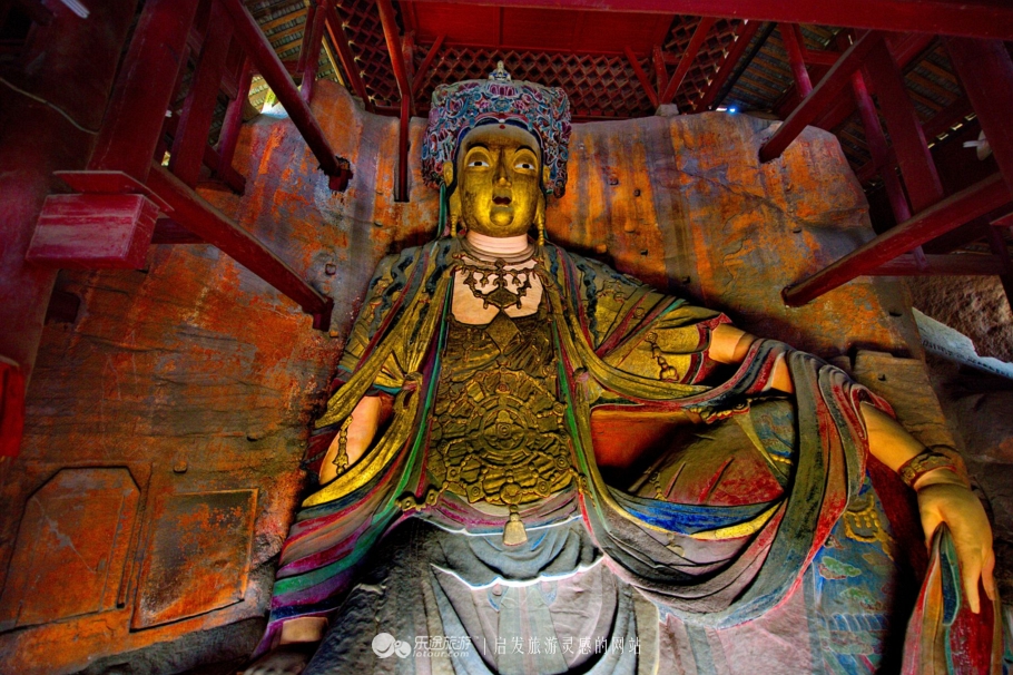 推开石门登一山拜一佛,你就修得了正果