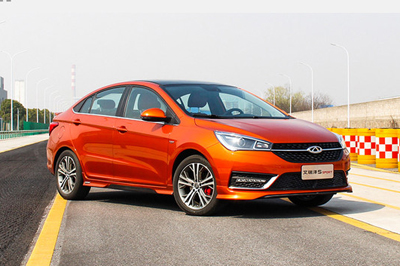 艾瑞泽5对比世嘉,艾瑞泽5和逸动比谁好开