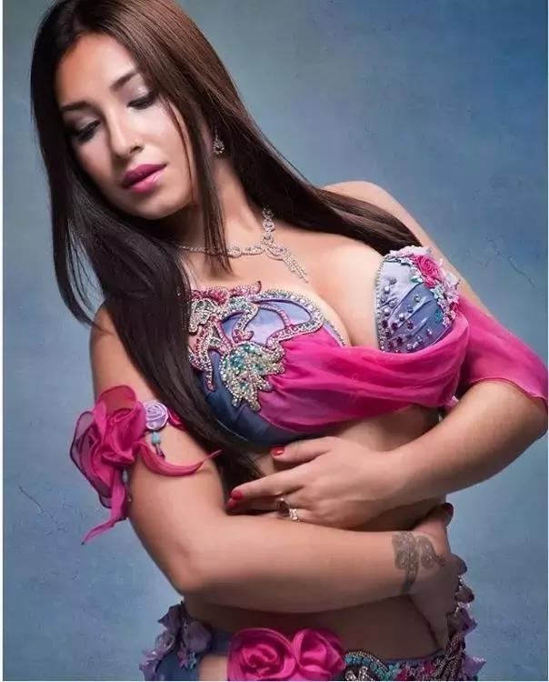 肚皮舞有什么感觉,肚皮舞个人形象照图片