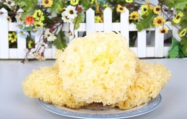 阳虚体质要如何调理？皮肤干燥起皮吃什么好5种食物润肤效果好