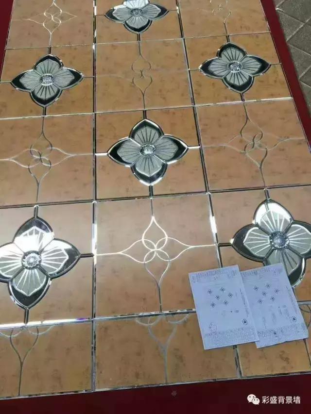 窗户纸镀膜玻璃的优缺点,镀膜玻璃与普通玻璃哪个在室外