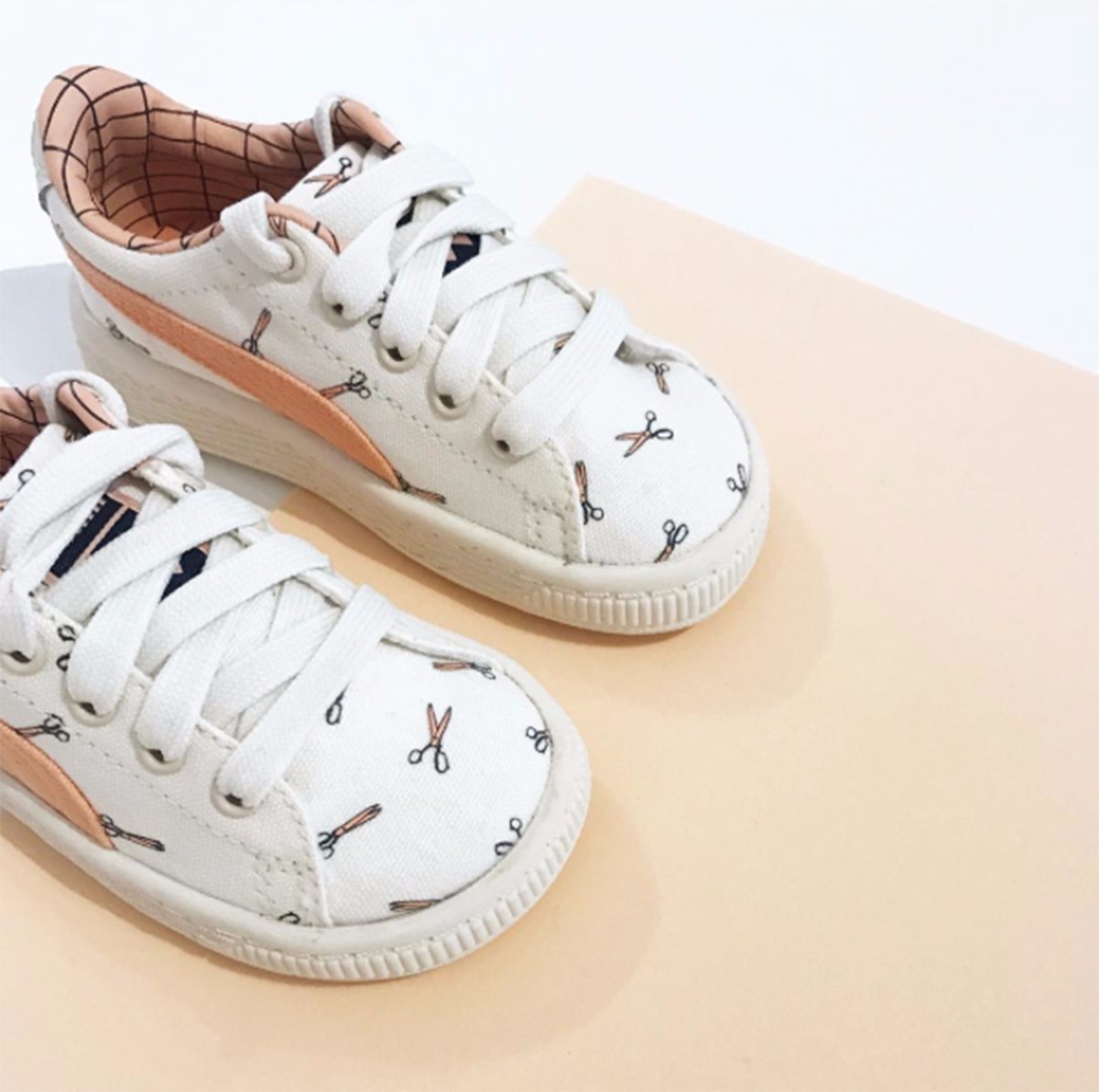 小baby穿的鞋,baby球鞋图片