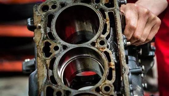 嘉实多极护5w-40全合成机油保养,五一出游防护